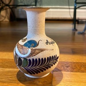 Tonala Mexican Folk Art Sandstone Acapulco 8" Vase Signed